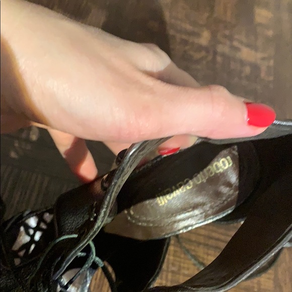Roberto Cavalli AUTHENTIC❗️ sandals US 7 or EU 37, leather soft stunning luxury - Picture 7 of 8
